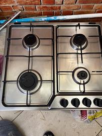 Gas 4 fuochi Delonghi