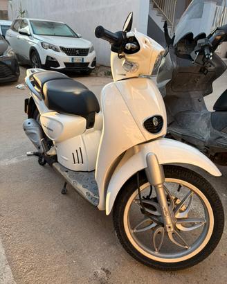 Scarabeo 50