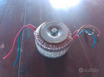 Trasformatore toroidale 100 / 230V out 33.8V 200VA