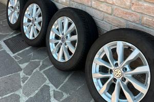 Cerchi e gomme