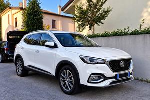 MG HS praticamente nuova 