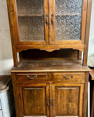Credenza antica
