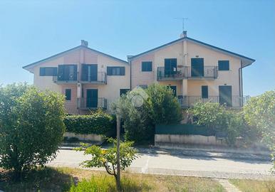 4 LOCALI A CAMPODIPIETRA