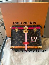 Pochette Louis Vuitton limited