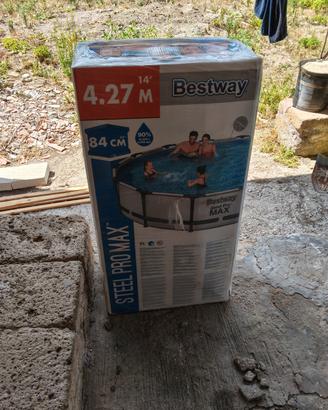 piscina nuova 