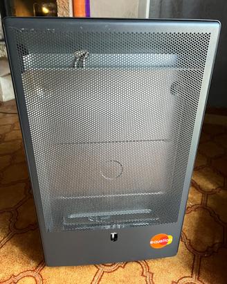 Stufa a gas Equation Eco 4.2 kW funzionante