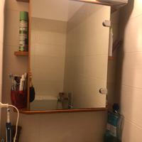 Specchio contenitore bagno