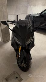 Yamaha T Max 560 - 2024