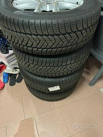 Gomme con cerchi in lega Volvo XC60