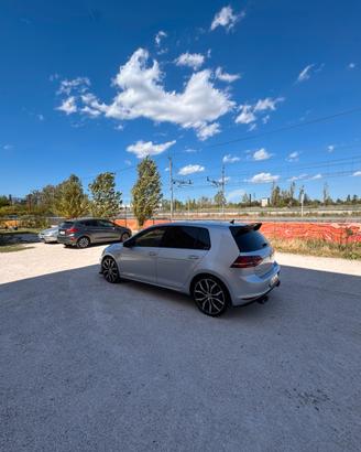 Golf 7 GTD 184CV CAMBIO DSG CERCHI 19”