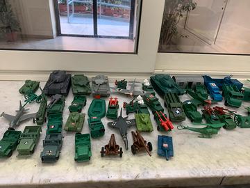 LOTTO SOLDATINI IN PLASTICA