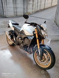 Yamaha FZ8 White