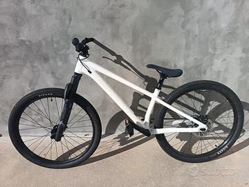 MTB DIRT SPECIALIZED P3
