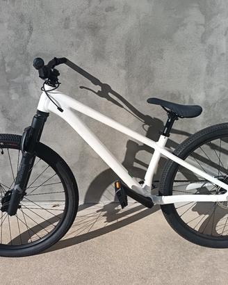 MTB DIRT SPECIALIZED P3