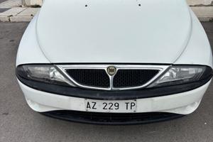 Lancia Y