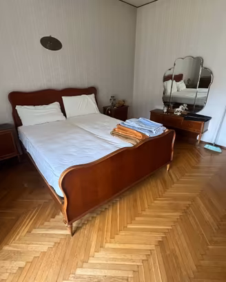 Camera da letto anni '80