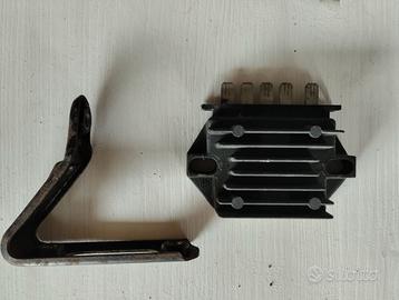 Regolatore tensione+staffa Cagiva mito 125