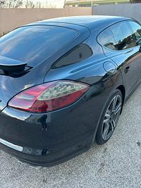 PORSCHE Panamera 1ª serie - 2011