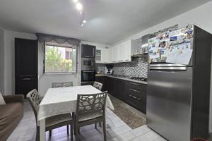 RISTRUTTURATO BIVANI AL PIANO TERRA ZONA MONTRONE