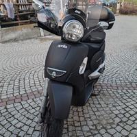 Aprilia Scarabeo 400 light