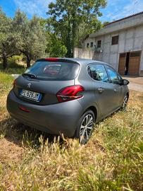 Peugeot 208 BlueHDi 75 5 porte Allure