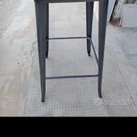 tavoli alti e sgabelli