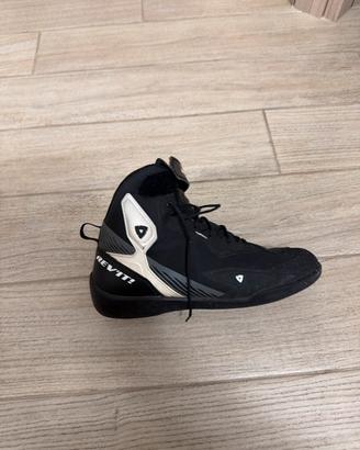Scarpe tecniche per moto marca REV’IT