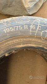 Gomme auto