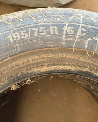 Gomme auto