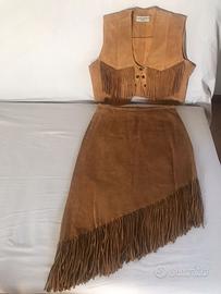 Gonna e gilet in camoscio vero