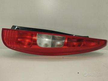 STOP FANALE POSTERIORE DESTRO MITSUBISHI Colt Seri