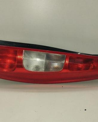 STOP FANALE POSTERIORE DESTRO MITSUBISHI Colt Seri