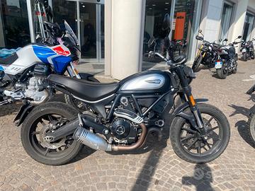 Ducati Scrambler 800 Icon Dark - 2021