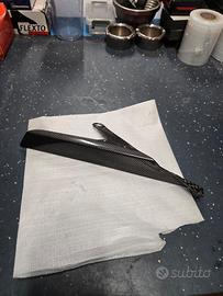 Parafango catena in carbonio R1 2015-2019 nuovo