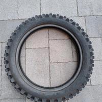 Pneumatico posteriore 110/100-18