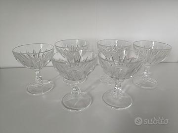 Set Bicchieri e Coppe in Vetro Lavorato - 14 Pezzi