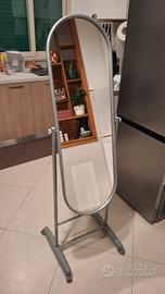 specchio con rotelle