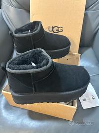 Stivali da neve con tacco alto UGG, neri  39