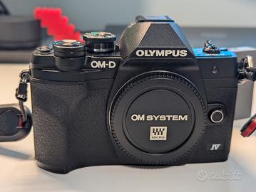 Olympus OM-D E-M10 Mark IV