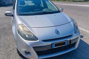 Renault Clio III 2010 5p 1.2 16v Dynamique