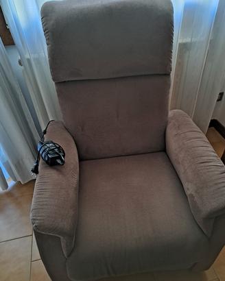 Poltrona con telecomando