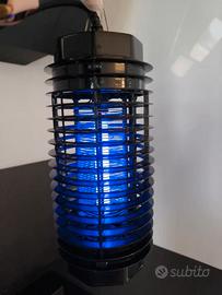 Lampada insetticida con vaschetta di raccolta 5W