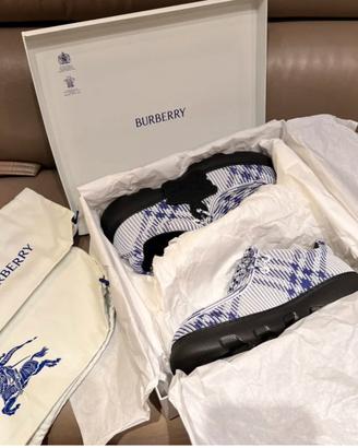 Scarpa Burberry