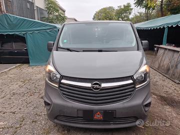 OPEL VIVARO 6 POSTI 140 CV