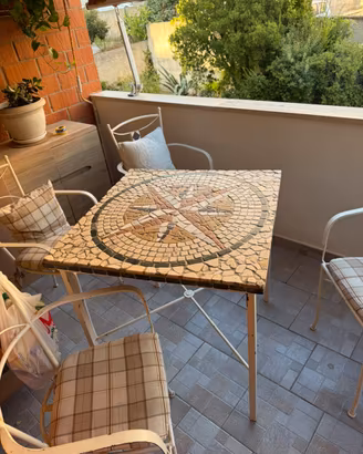 Tavolo da giardino/terrazzo + 4 sedie