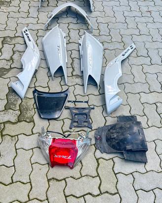 KIT CARENE TMAX 01 07 MODIFIVATE 08 11