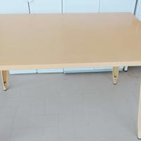 tavolo da giardino/ veranda 