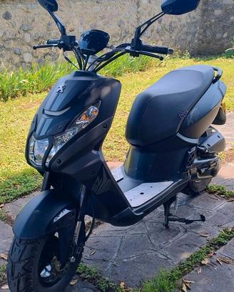 Scooter Peugeot STREETZONE 50cc 4T