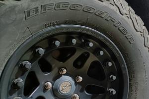 cerchi Hutchinson rock Monster  x Wrangler jk jl