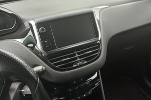 Peugeot 208 1.6 Benz.gpl